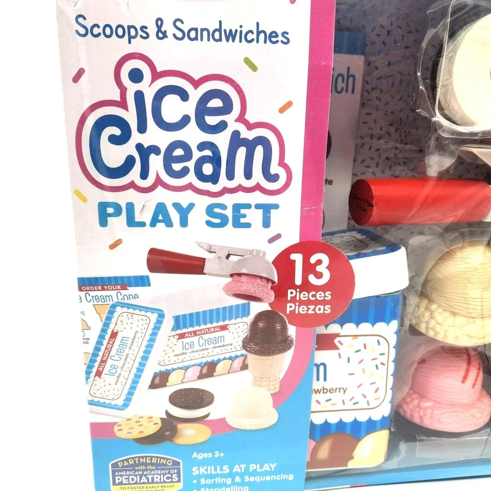 Melissa & Doug 13-Piece Wooden Ice Cream Sandwich & Scoop Set Pretend Play‎ Toy